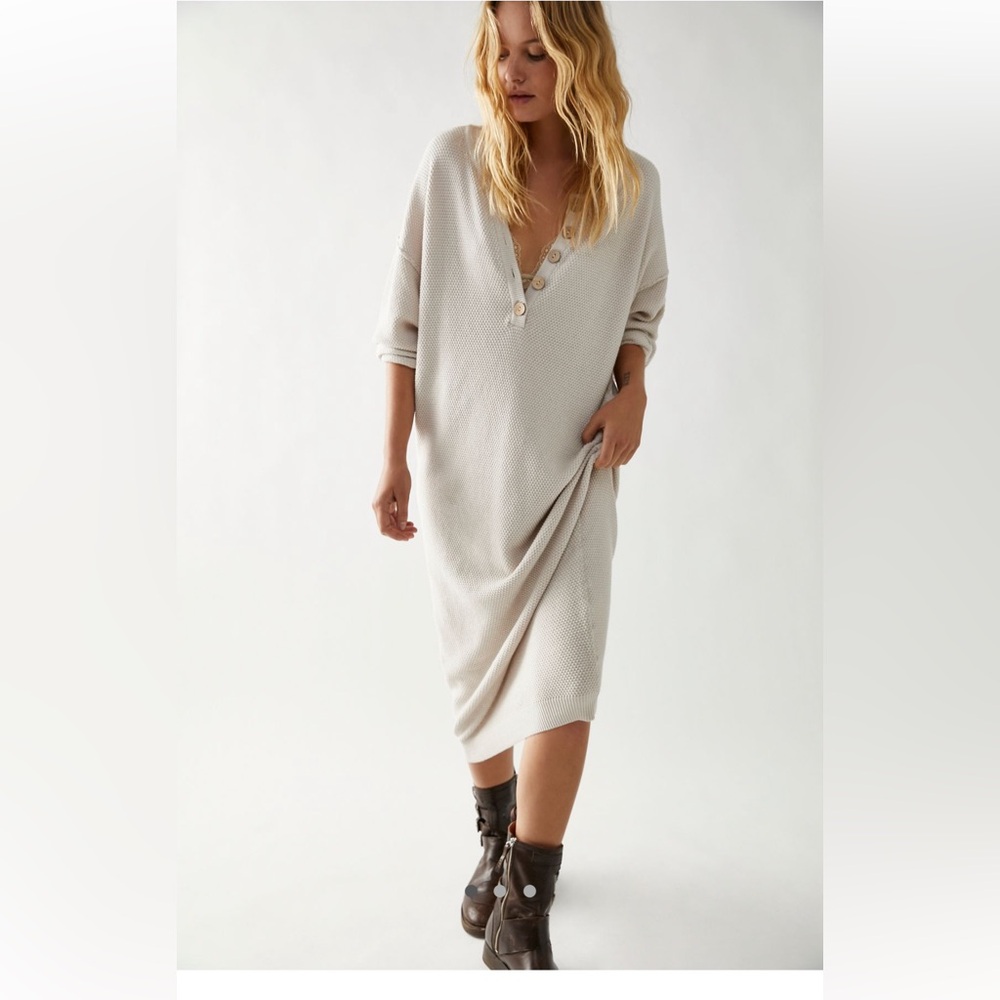 Hailee Sweater Midi Dress
